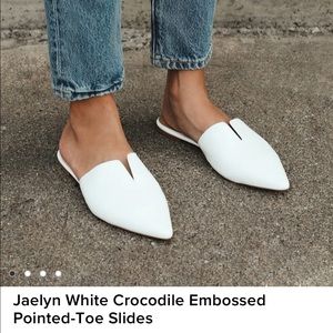 Lulus Jaelyn white crocodile mule flats